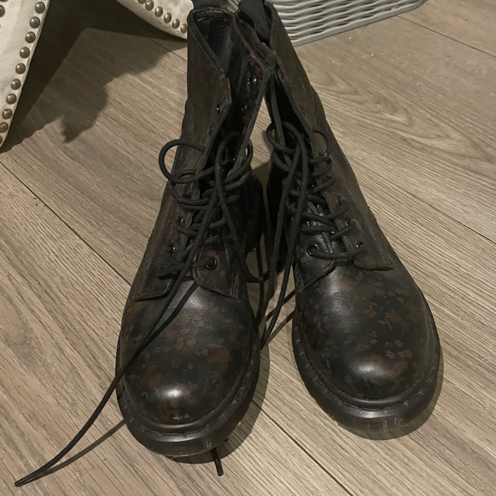 Dr Marten’s boots